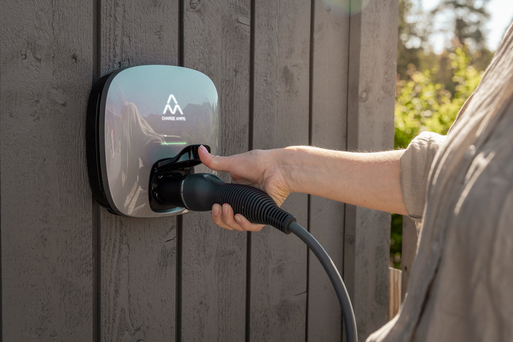 Charge Amps Luna